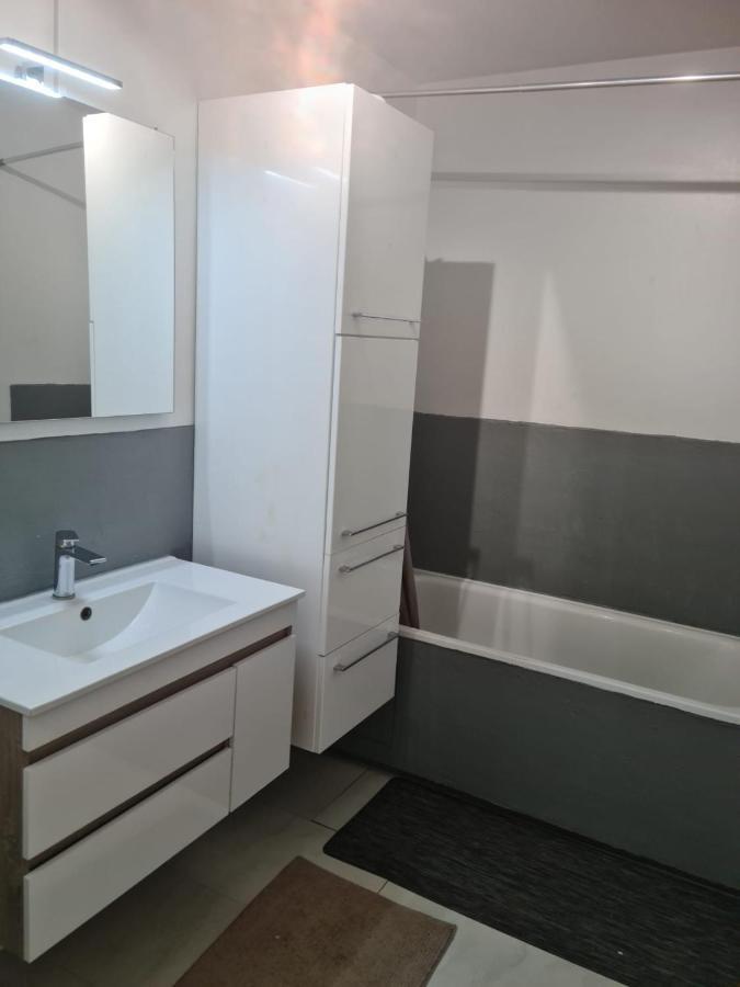 Chez Bernadette Apartment Vandoeuvre-les-Nancy Bagian luar foto
